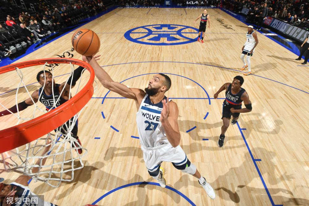 他不仅能与 他不仅能与