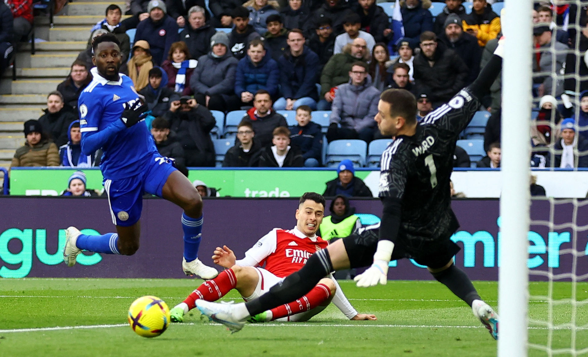 同时也是球 同时也是球